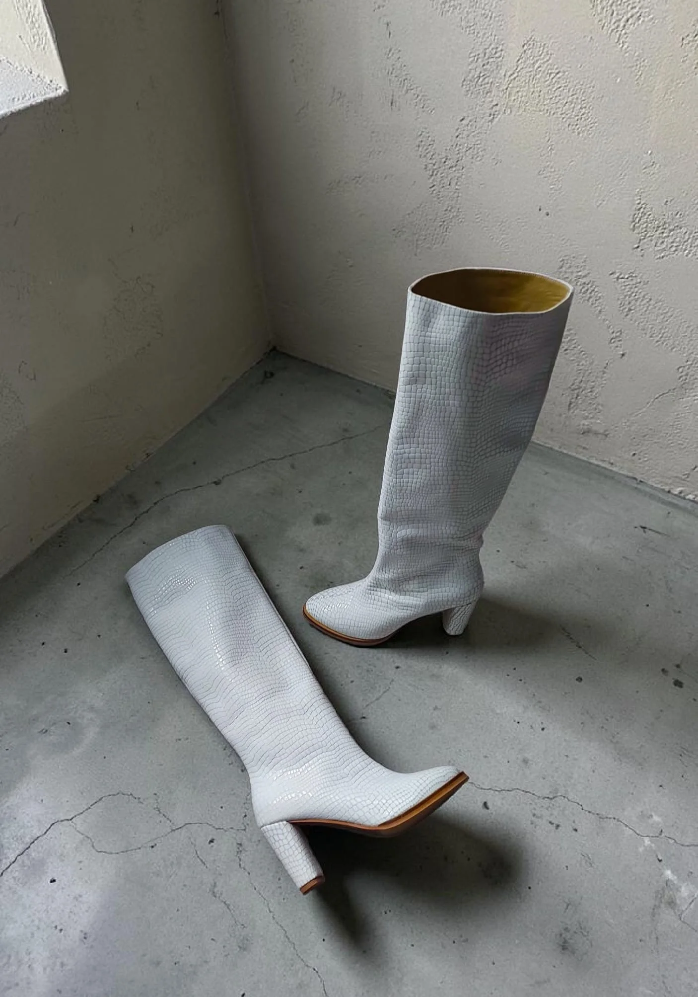 Goldenbee Shoes | Ručno rađene cipele i torbe od prave kože